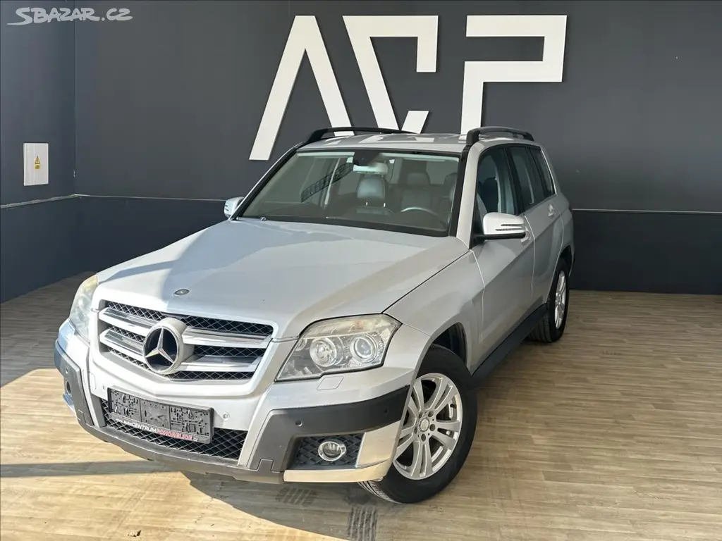 Mercedes-Benz GLK, 300i*4-Matic*AT*Výhřev*Kůže*
